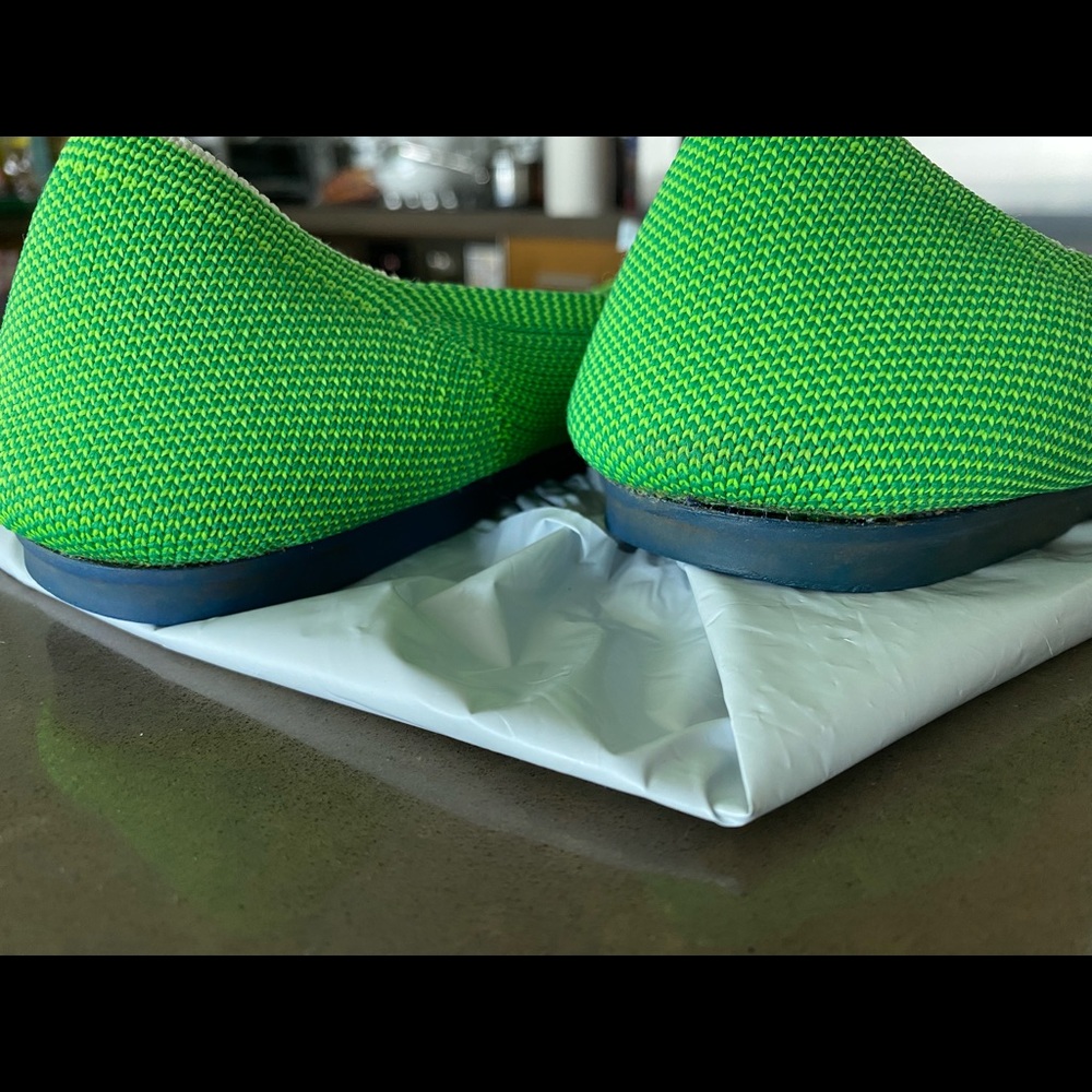 Rothy's Bright Green Flats (fits like Rothy’s
sz 8) - Picture 11 of 16